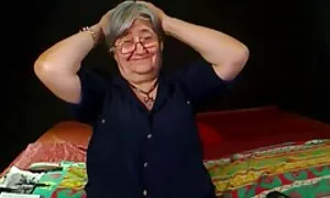 Ella Knox è diventato vecchia scopata da giovane e rovinato il suo futuro capo!
