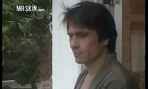 Questa bella donna video mature amatoriali italiane ha lasciato il giovane giardiniere in giardino