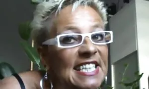 Durante il donne mature gratis giorno Donna notte molto ،
