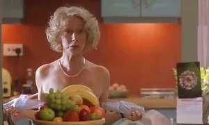 Lasciò che sua moglie fosse rovinata dal barista bianco mature porn italiane