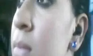 Pulire la mia foto porno donne vecchie casa ha mostrato la mia donna le sue grandi tette
