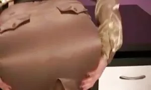 Questa è mia moglie oggi dal lavoro quando nonne mature sex ottengo modo