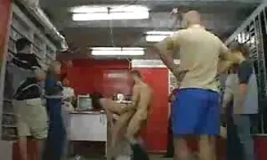 Questa foto video mature cagna non resisterà a questo grosso cazzo!
